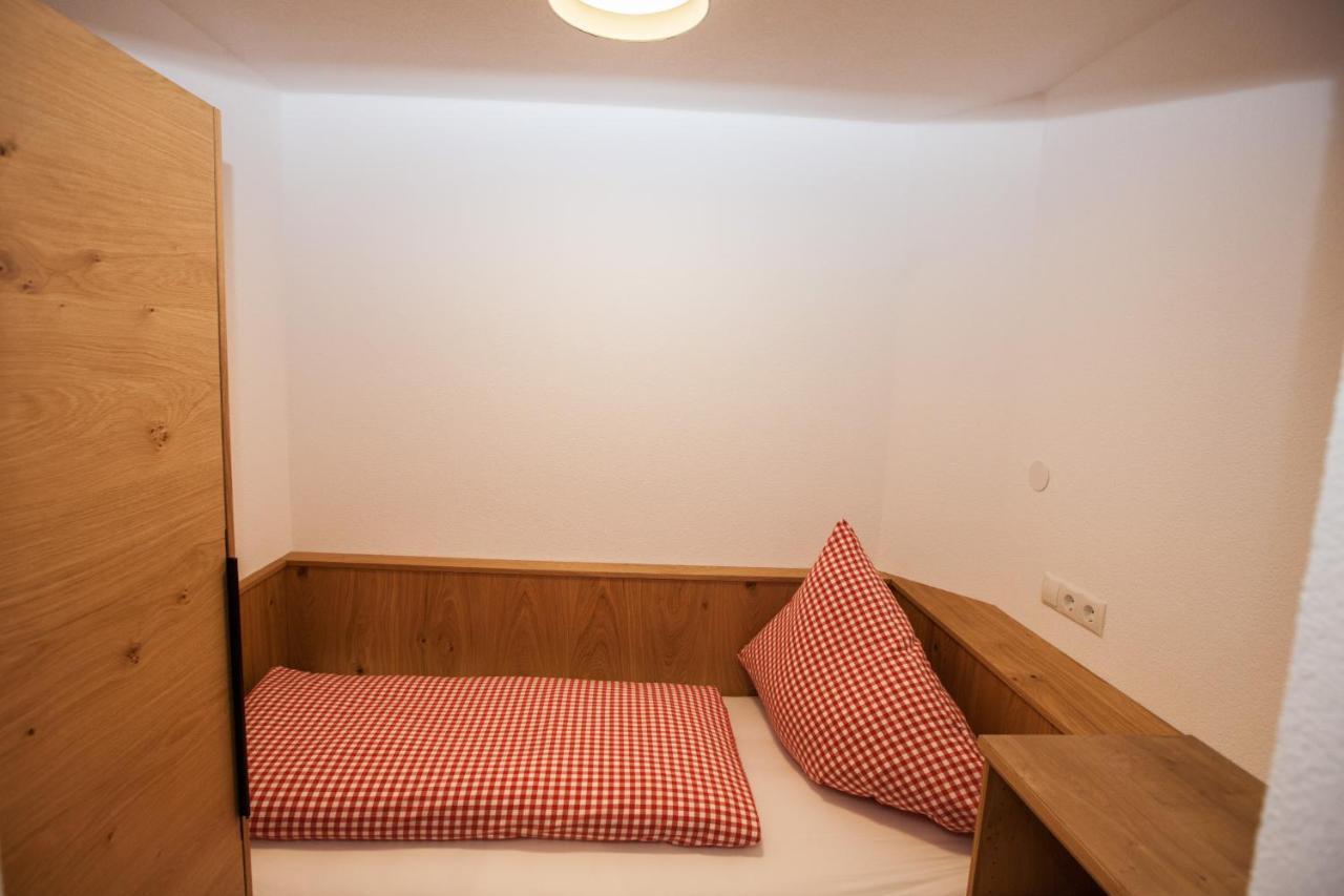 Bed and Breakfast Haus Kuechelspitz Ischgl Esterno foto